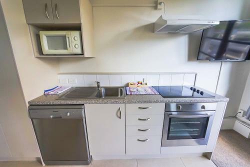 Central One Bedroom Apartment Close To Sky Tower