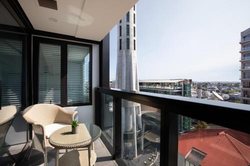 Under The Sky Tower -- Brand New Modern Apartment