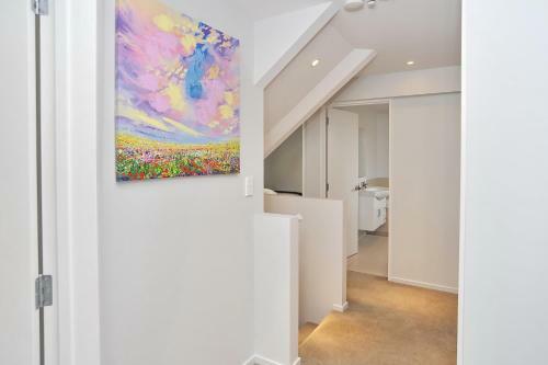 Regents Villa A - Christchurch Holiday Homes
