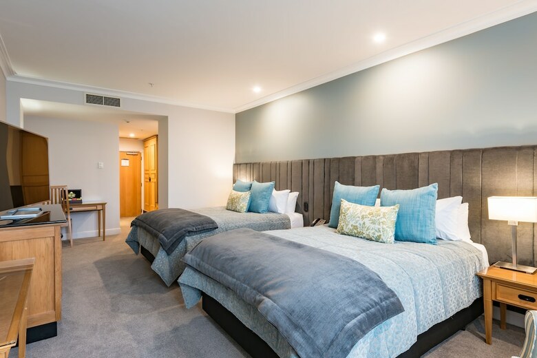 Distinction Christchurch Hotel