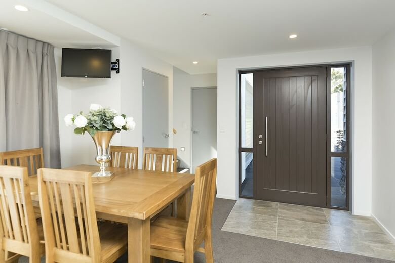 2 On Whiteleigh Motel