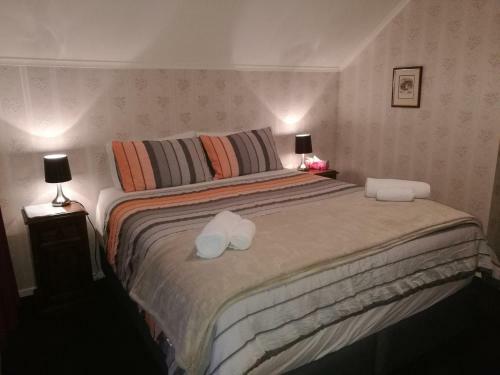 Bed & Breakfast Stay At Jellie Park