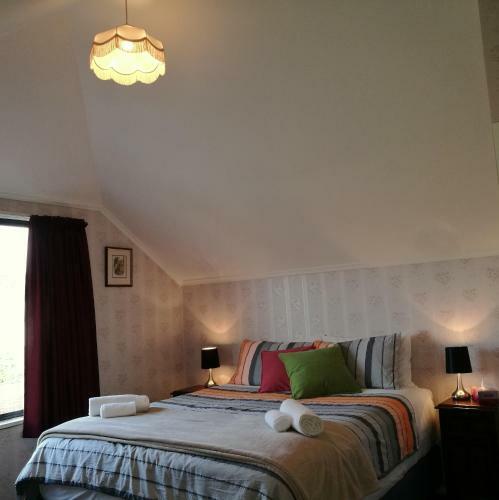 Bed & Breakfast Stay At Jellie Park