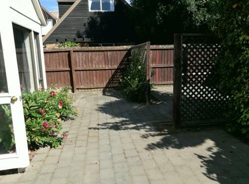 Bed & Breakfast Stay At Jellie Park