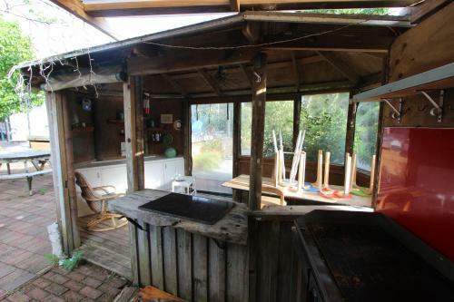 Bed & Breakfast Laharan Retreat