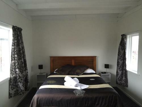 Hotel Kokatahi Valley Country Inn
