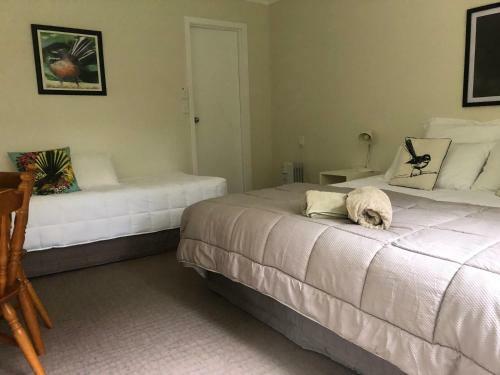 Lodge Aroha Island
