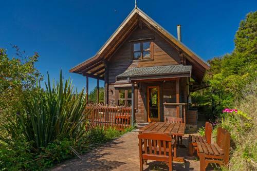 Kuaotunu Chalets