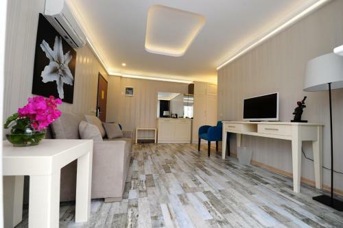 Delita Suite Hotel