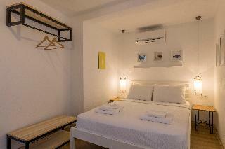 Daphnis Hotel