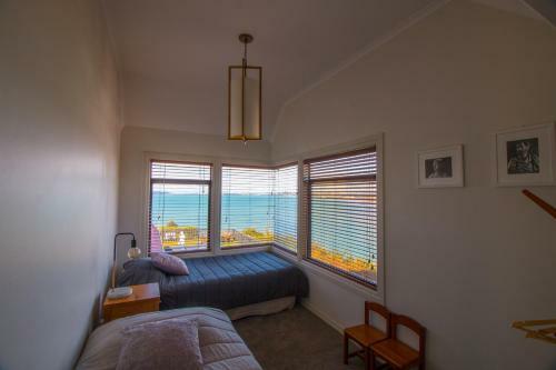 Villa Orewa Cliff Top