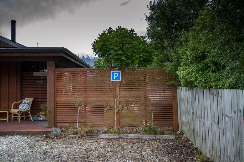 Bed & Breakfast Cosy Contemporary Hideaway