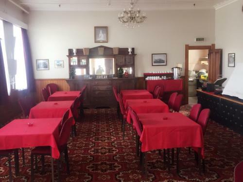 Club Hotel