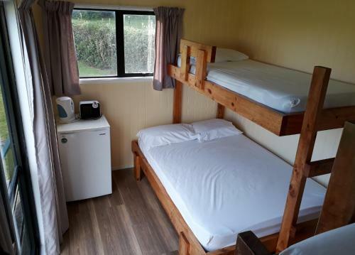 Opunake Beach Kiwi Holiday Park