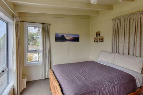 Lazy Dolphin Lodge