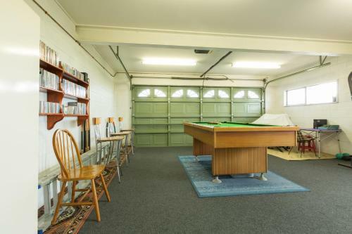 Hostal Ocean View B&B