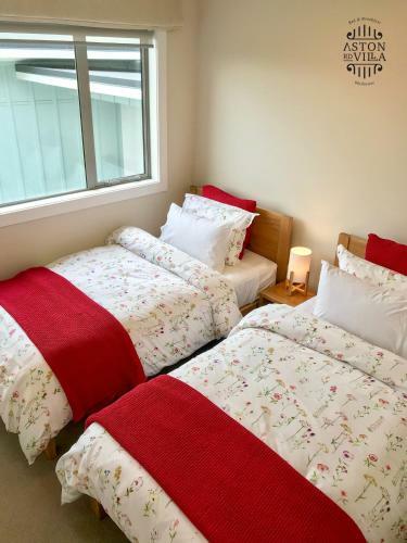 Aston Road Villa Bed & Breakfast