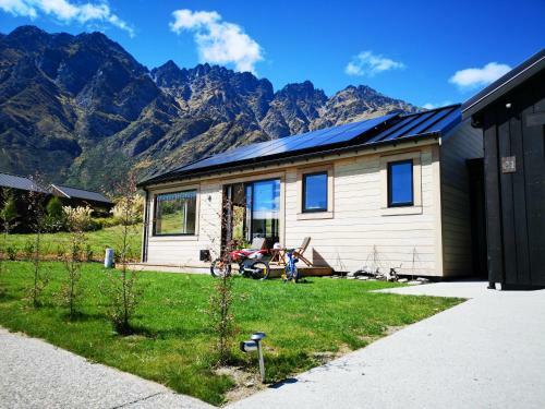 Jacks Point Family Homestay