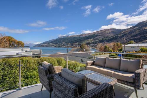 Lakeside Haven