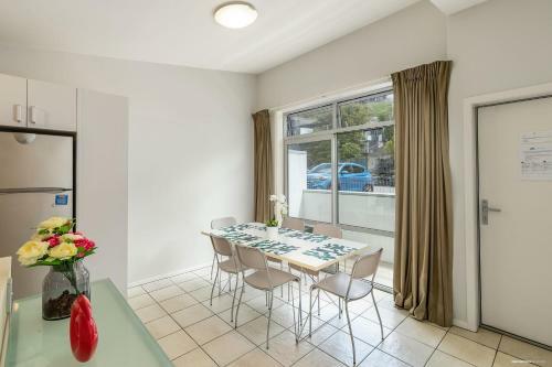 Lake View Greenstone Apartment Two