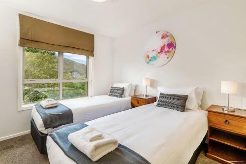 Lake View Greenstone Apartment Two