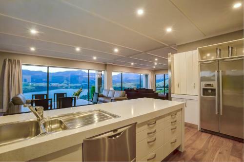 Lake Hayes Luxury Residence