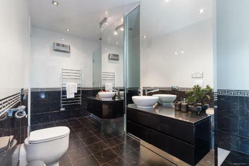 Remarkable Queenstown Lake House