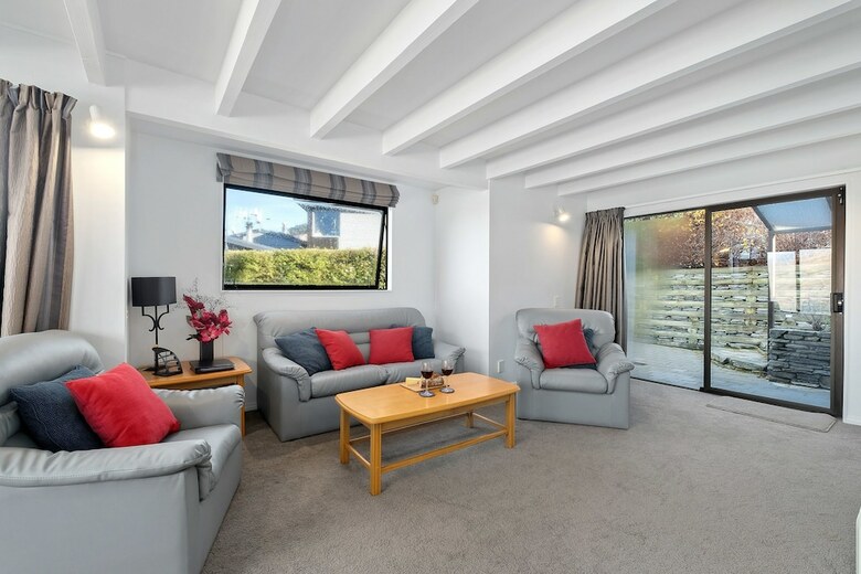 Woodlands Close Retreat