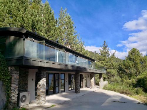 Closeburn Lakeview House