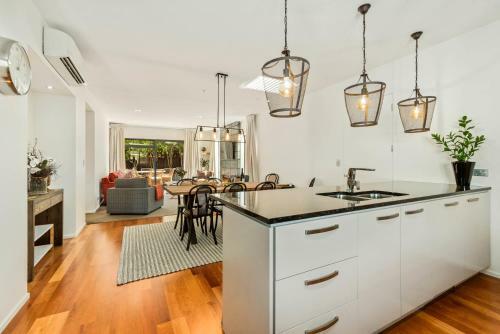 Queenstown Retreat - Grand