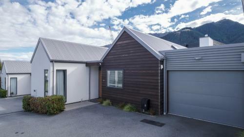 Queenstown Retreat - Grand