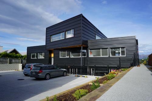 Black Diamond Apartment