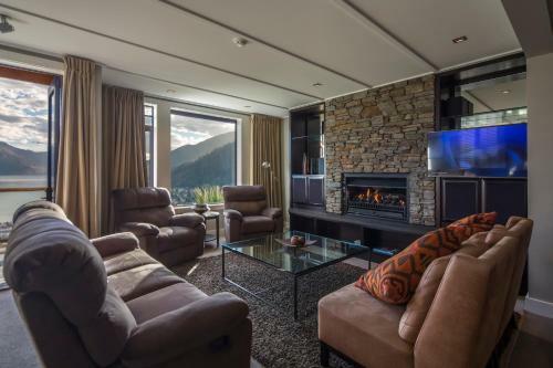 Queenstown Heights By Majordomo