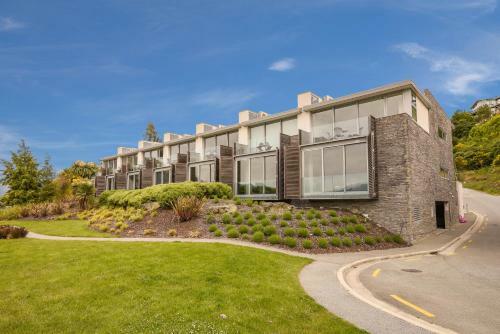 Tatau Pounamu - Queenstown Apartment