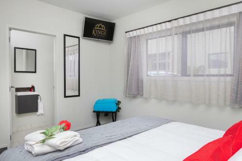 Motel Kings On Peace