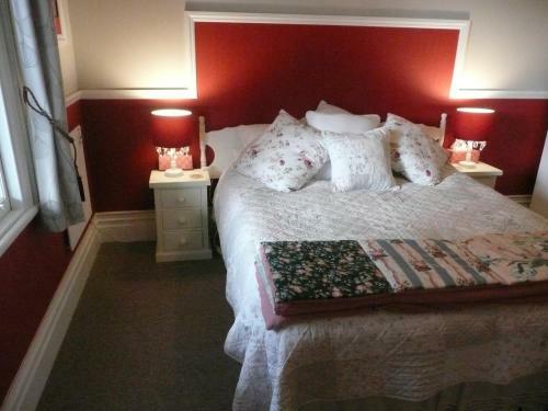 Bed & Breakfast Pukepapa Lodge