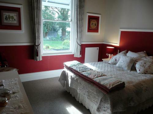 Bed & Breakfast Pukepapa Lodge