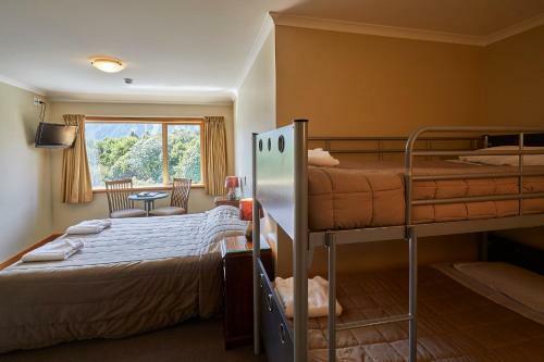 Aoraki Mount Cook Alpine Lodge