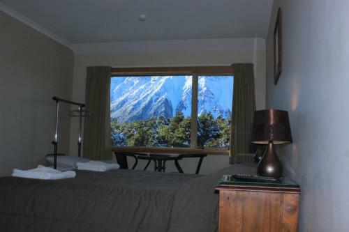 Aoraki Mount Cook Alpine Lodge