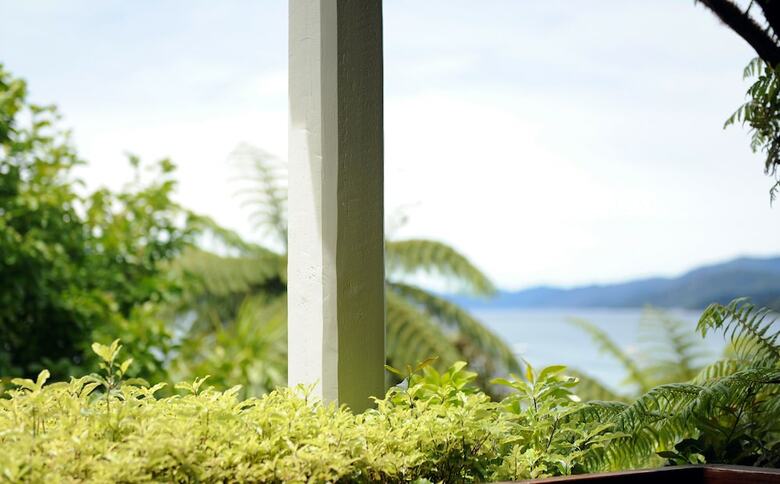 Bed & Breakfast Tirimoana House