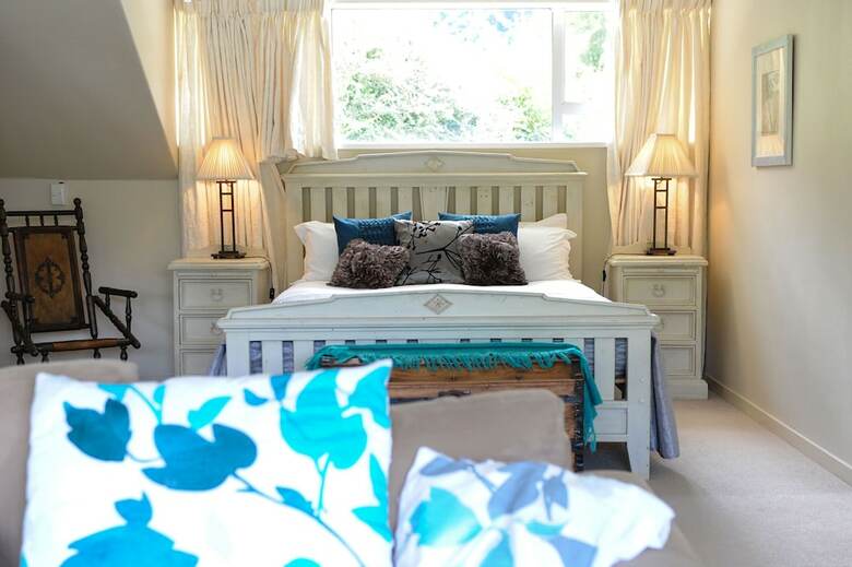 Bed & Breakfast Tirimoana House