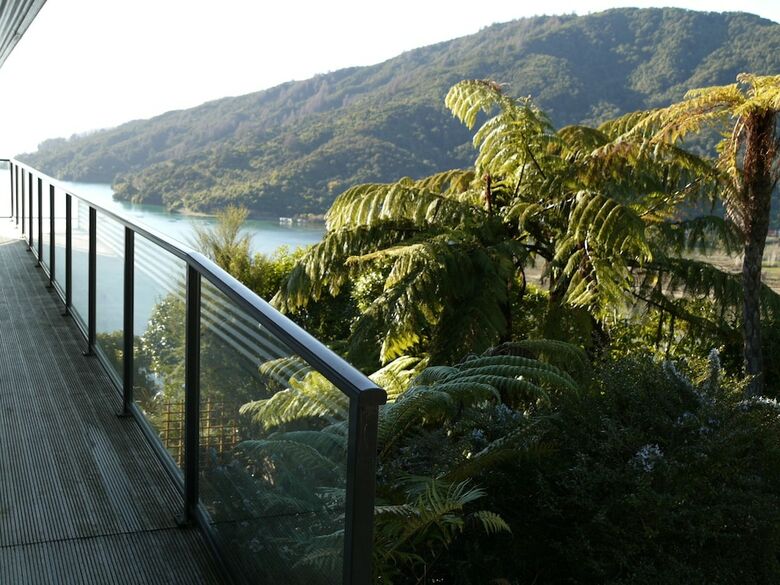 Bed & Breakfast Okiwa Bay Lodge
