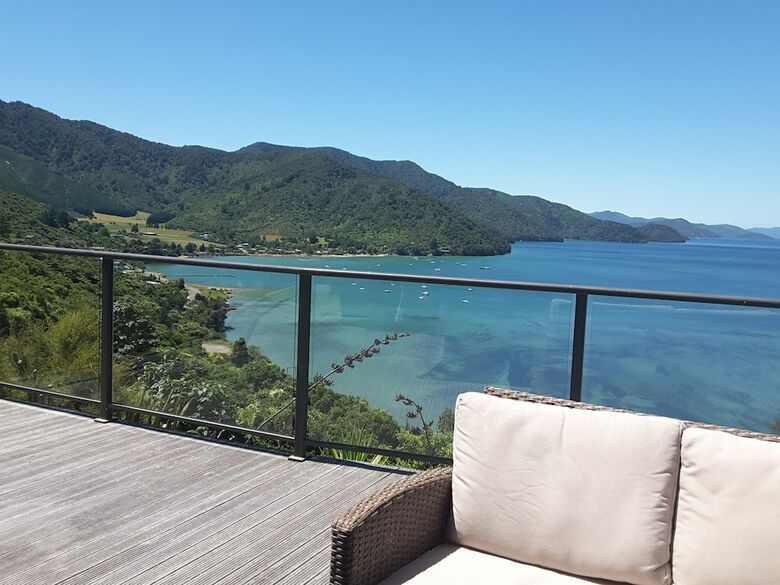 Bed & Breakfast Okiwa Bay Lodge
