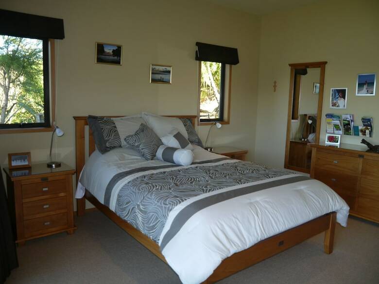 Bed & Breakfast Okiwa Bay Lodge