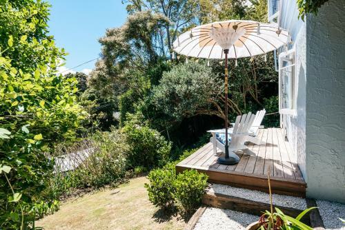 Hostal Tahamoana Cottage - You've Got It Maid