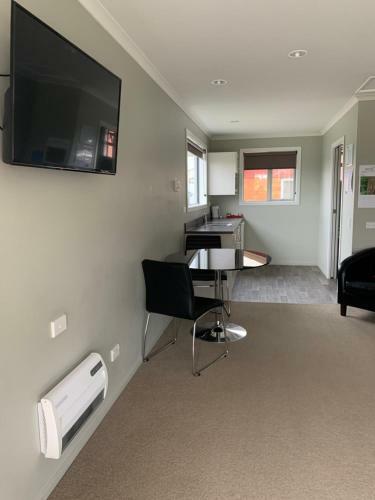 Kingswood Motel