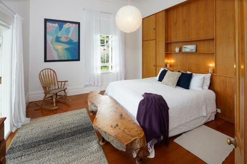 Oakura Bay Villa