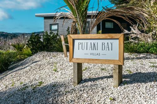 Tui Villa At Putaki Bay