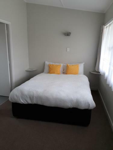 Featherston Motels And Camping