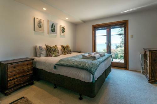 The Beach House - Oneroa Beach